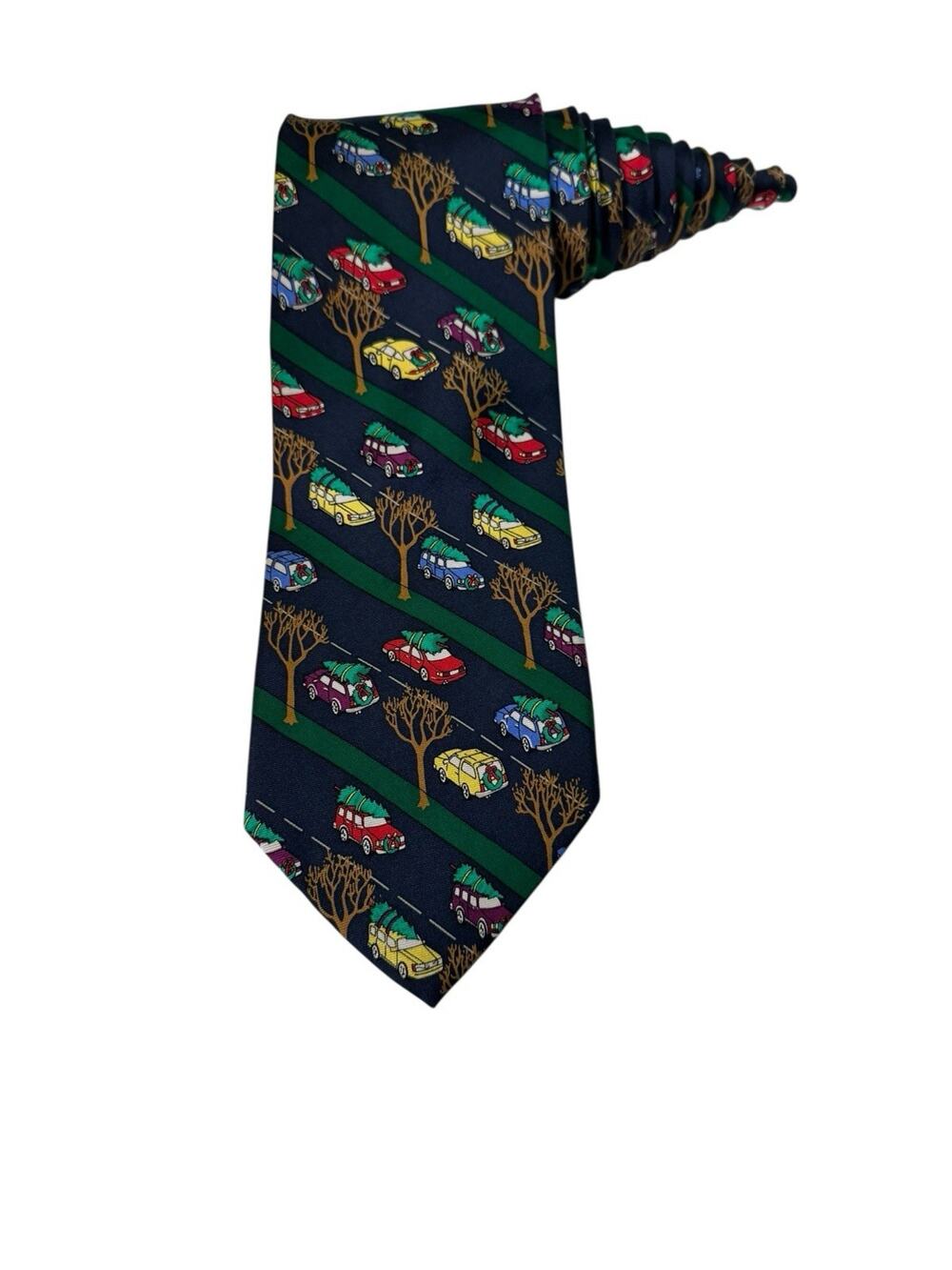 Alynn Neckwear Bringing Home The Tree Christmas Novelty Necktie